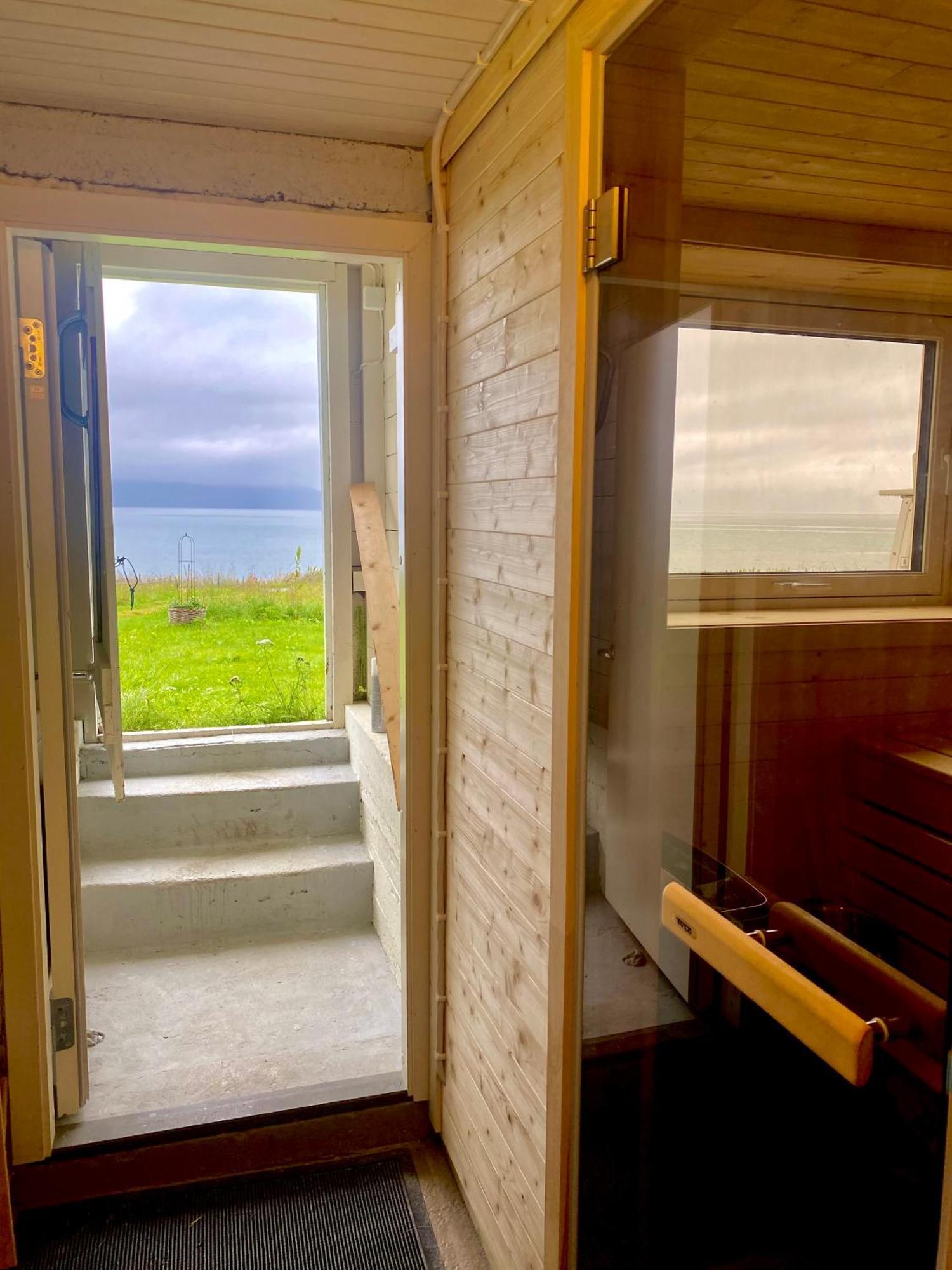 טרומסה Unique And Charming Holiday Home With Fantastic Sea Views מראה חיצוני תמונה